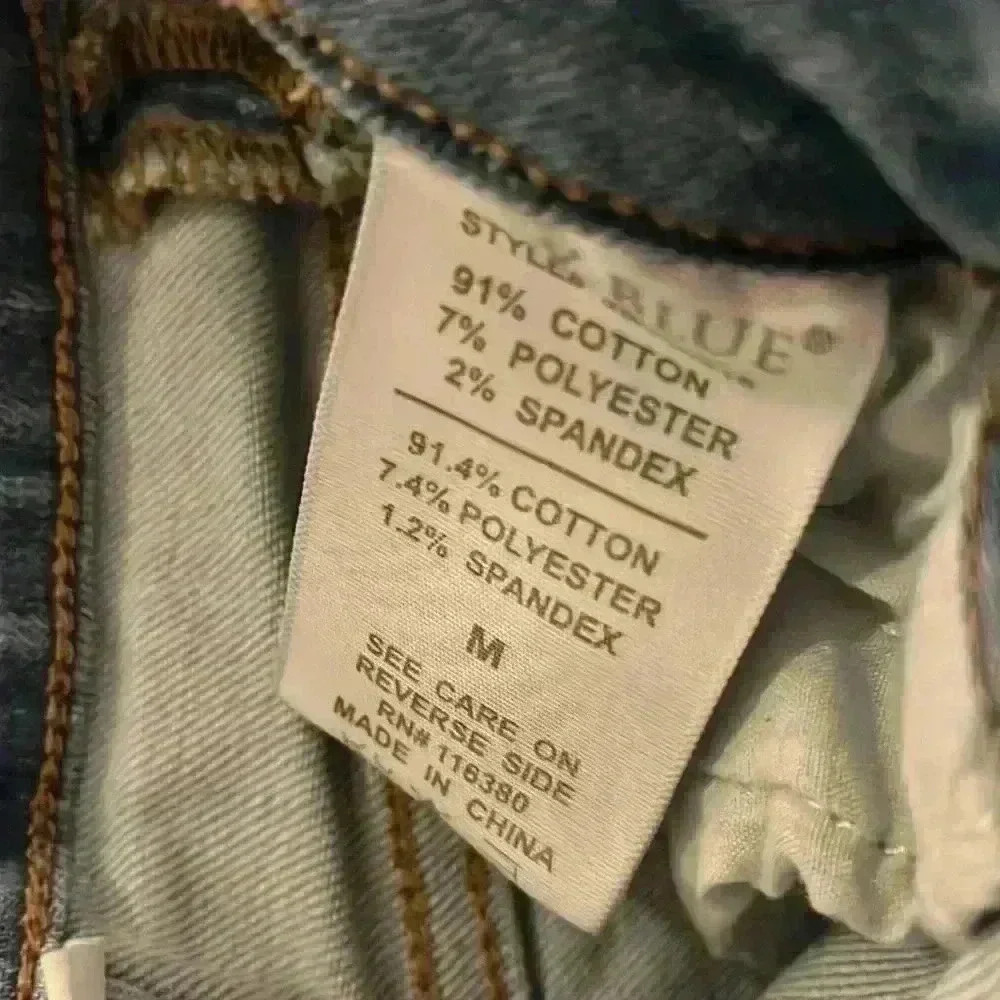 Judy Blue Bessie Shorts - Picture 4 of 7